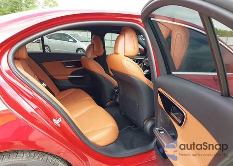 2022 Mercedes-Benz C 300 4Matic z USA, uszkodzony, nr VIN W1KAF4HBXNR039848